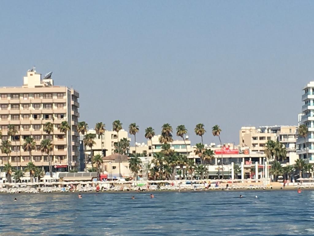 Ithaki Phinikoudes Apartment No. 105 Larnaca Ngoại thất bức ảnh